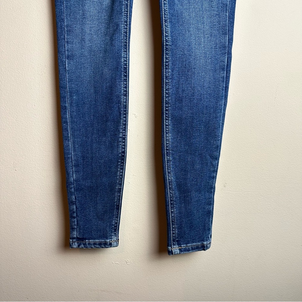 Free People NWT Montana Skinny Slim Leg Jeans in Lake Blue Women’s Size 25 - Picture 6 of 16